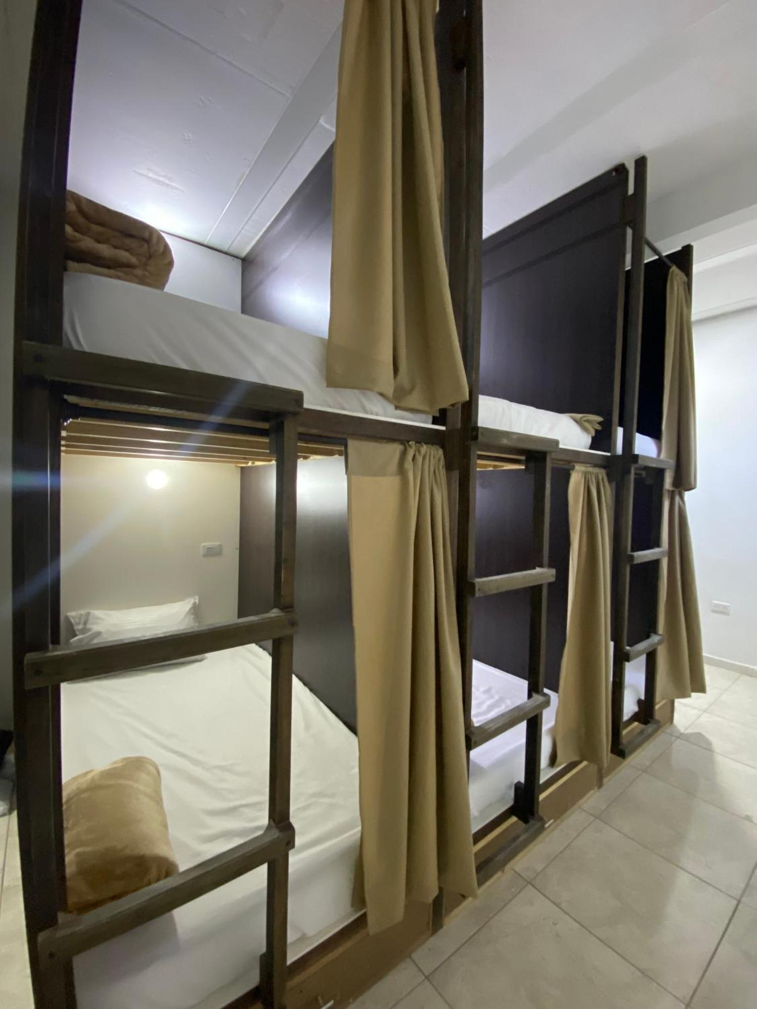 Mahalo Hostel 萨兰托 外观 照片