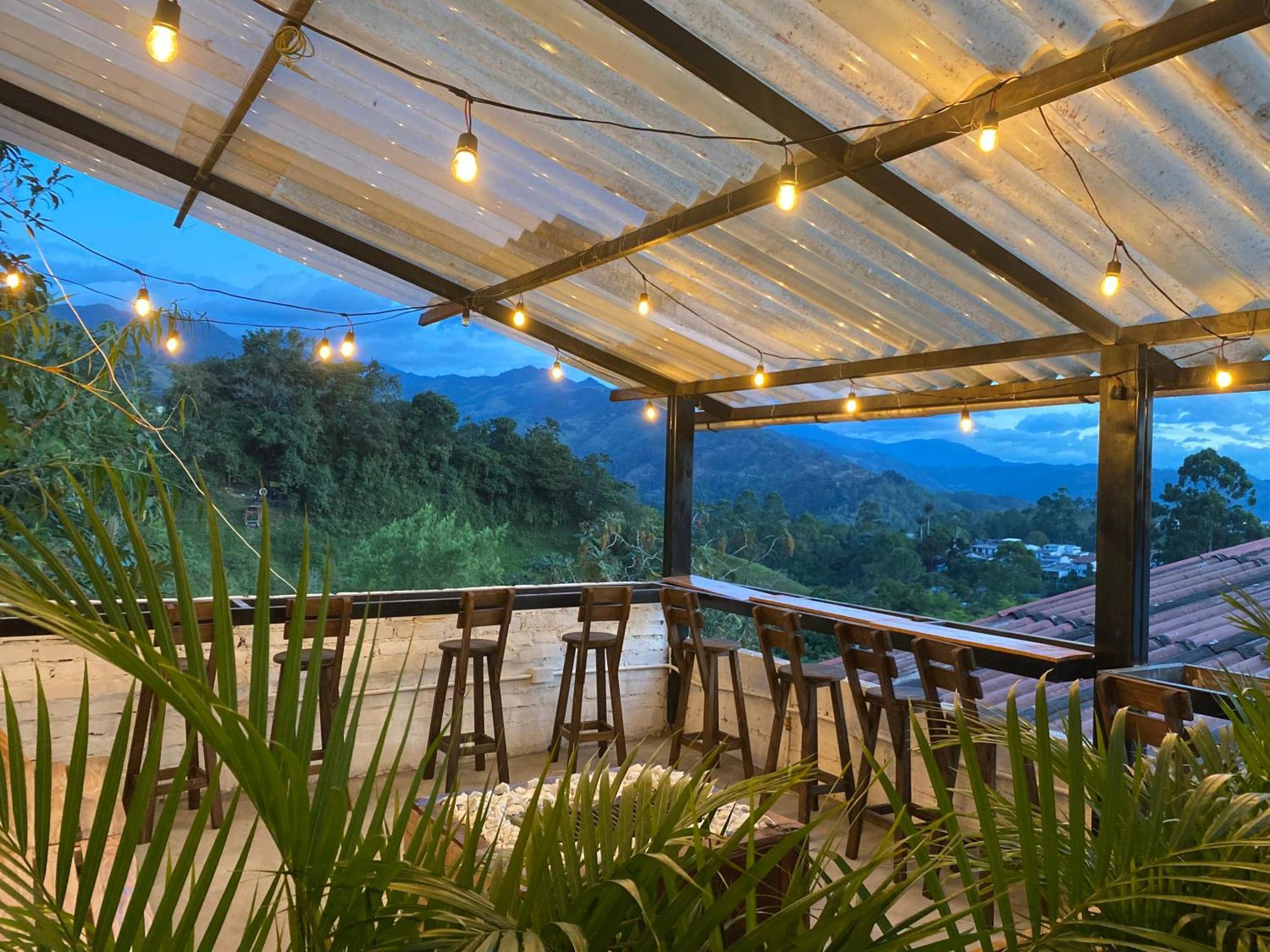 Mahalo Hostel 萨兰托 外观 照片