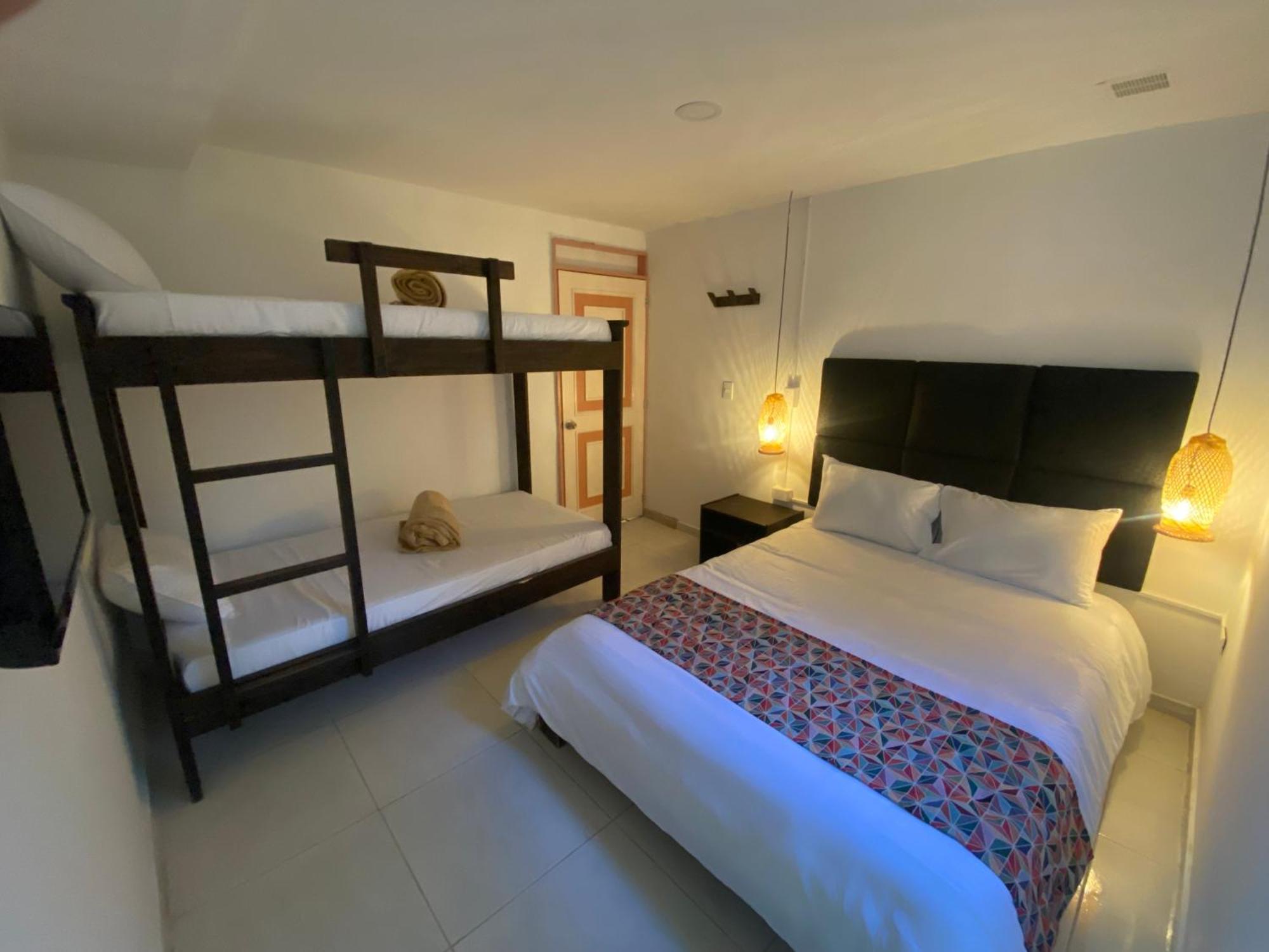 Mahalo Hostel 萨兰托 外观 照片